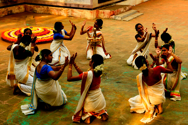 Chakyar Koothu artist Kerala temple theatre